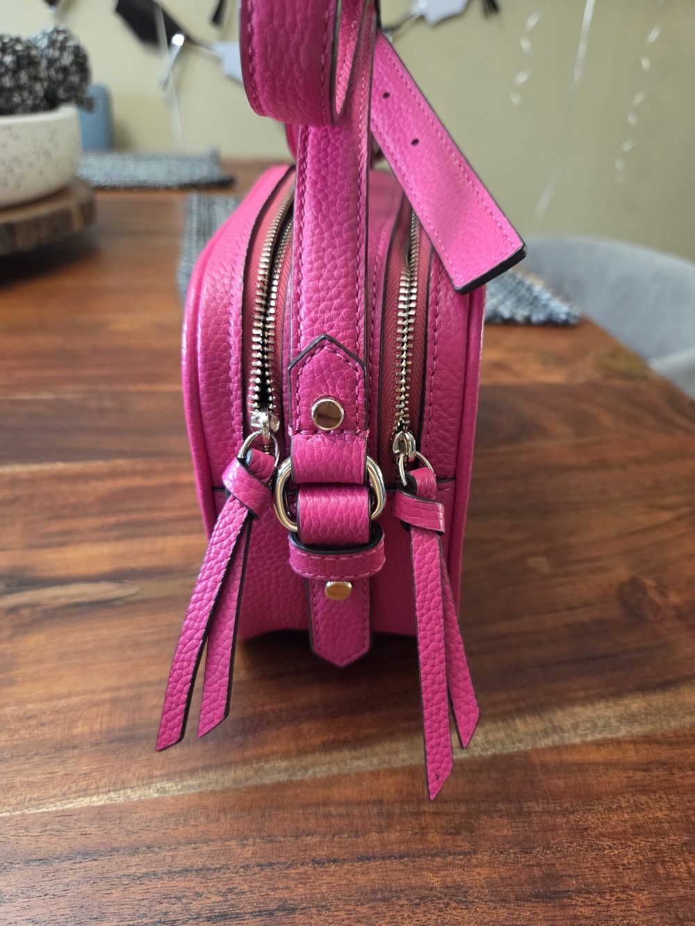 Kate Spade New York Mulbery Pyper Pebbled Leather Crossbody Bag in Hot Pink - Picture 2 of 6
